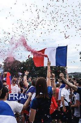 **Soy** Francés : Je suis français