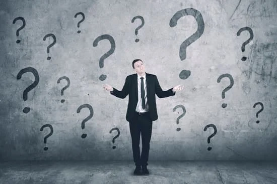 Es una pregunta cuya respuesta nadie sabe : C'est une question dont personne ne connaît la réponse