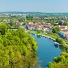 Ils améliorent non seulement l'esthétique des lieux, mais jouent également un rôle crucial dans l’amélioration de la qualité de l’air et la réduction des îlots de chaleur urbains.